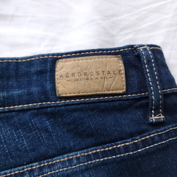 Aeropostale MIDI Distressed Jean Shorts NWT - Picture 9 of 10